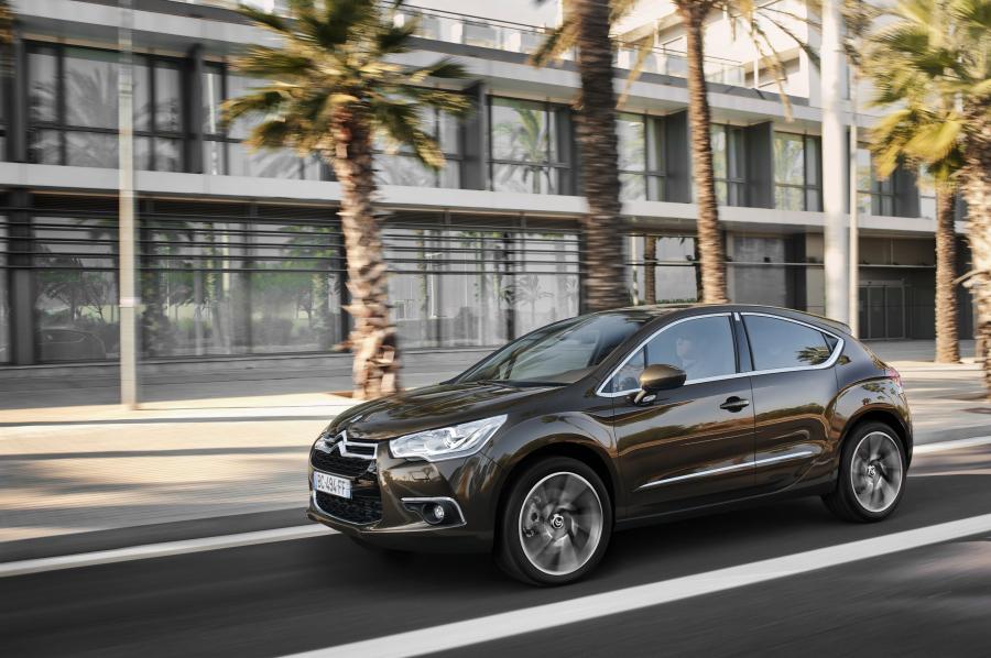  Citroen DS4 2010 года  (фото 43 из 143)